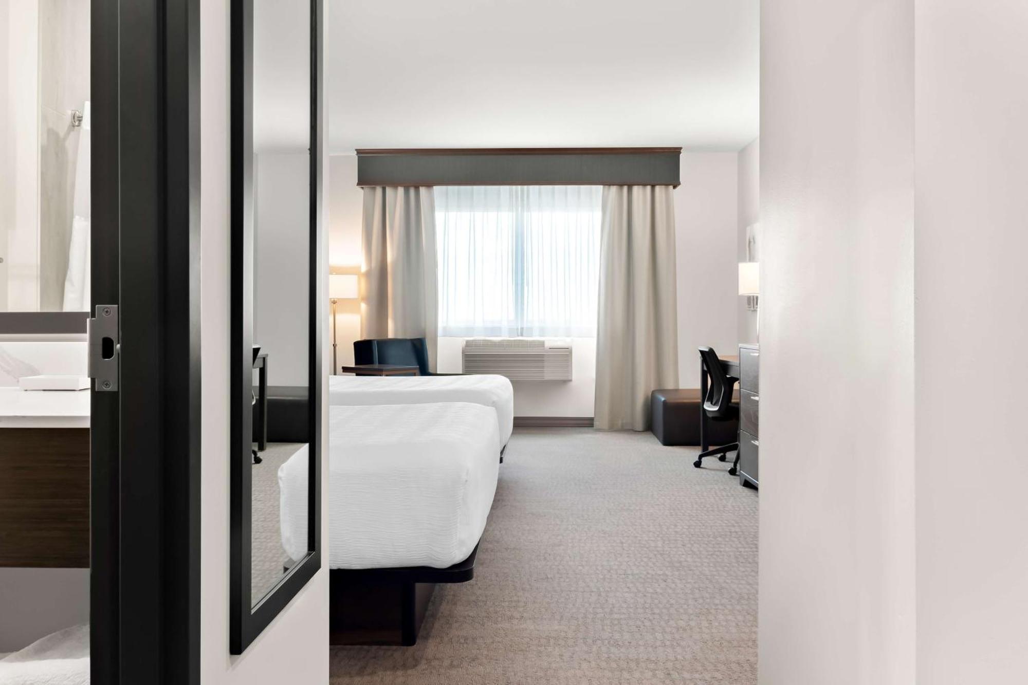 Best Western Plus Morden Exterior foto
