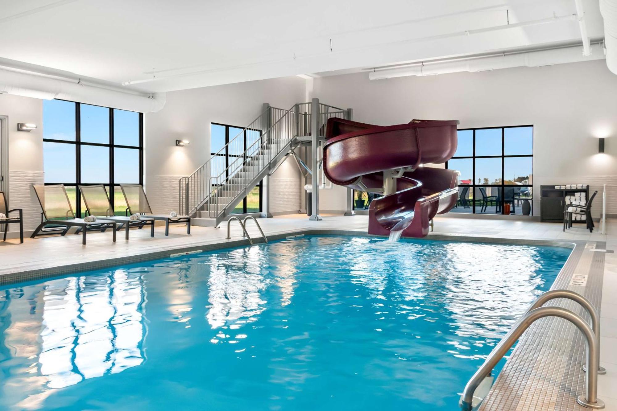 Best Western Plus Morden Exterior foto